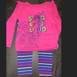 Trolls matching shirt/leggings